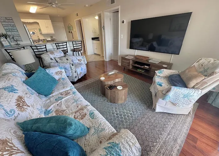 Welcome To Your Beachside Escape Tucked Away On The Serene Morgan Peninsula *